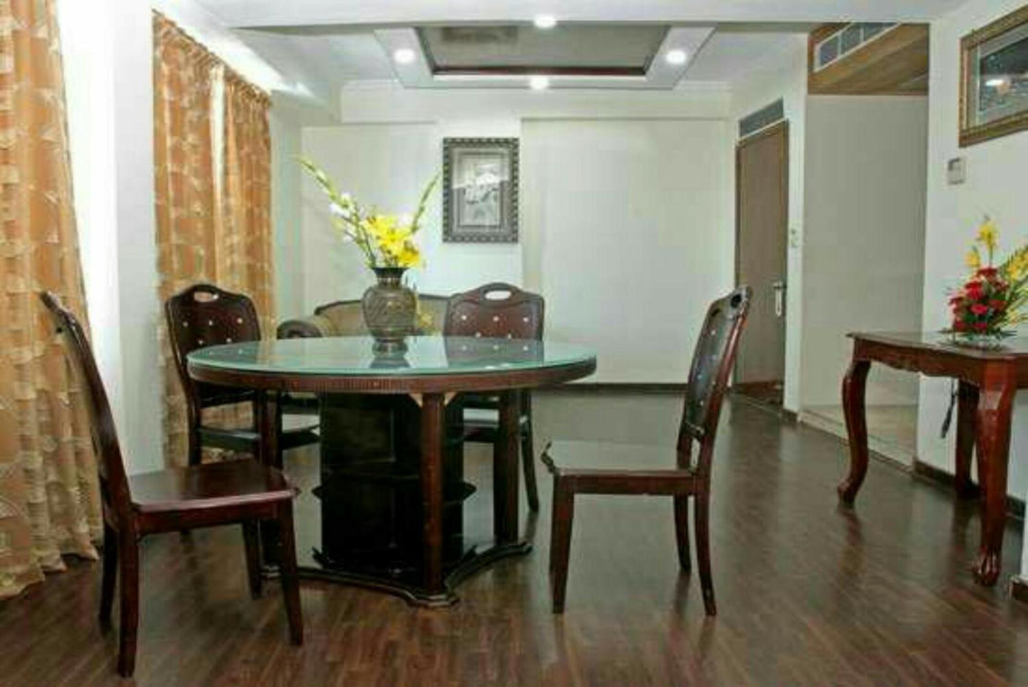 Fabulous Kashmir Srinagar Hotel Exterior photo